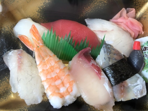 水道筋の魚屋さんが提供する惣菜とお寿司・刺身がおすすめの大谷商店さん！